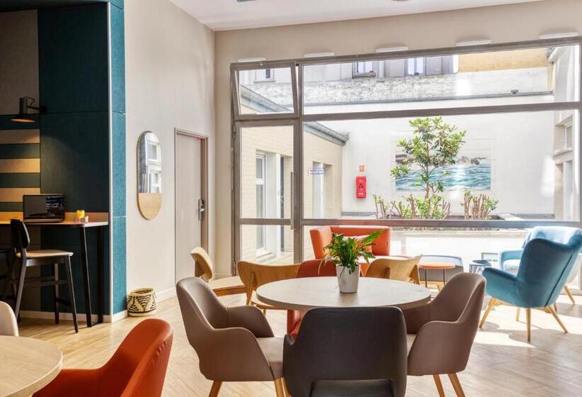 Appart City Confort Paris Clichy  Mairie