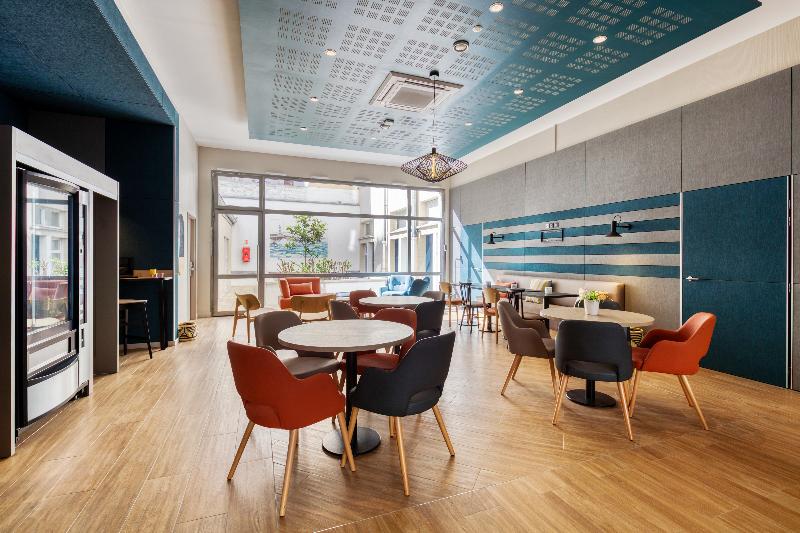 Appart City Confort Paris Clichy  Mairie