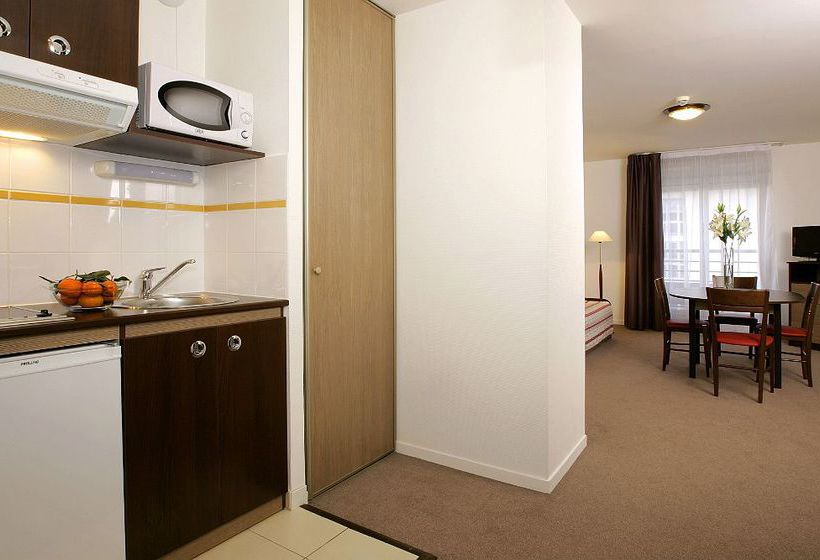 Comfort Suites Le Port Marly Paris Ouest