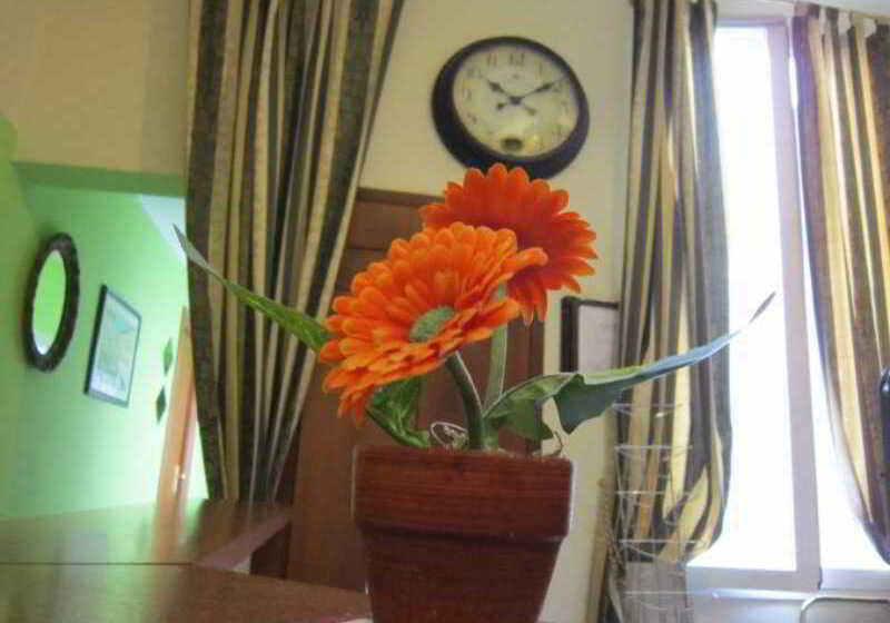 تختخواب و صبحانه Evergreen