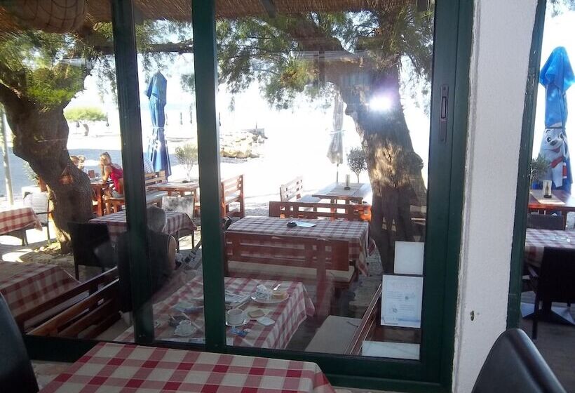 Beach Hotel Božikovina 2