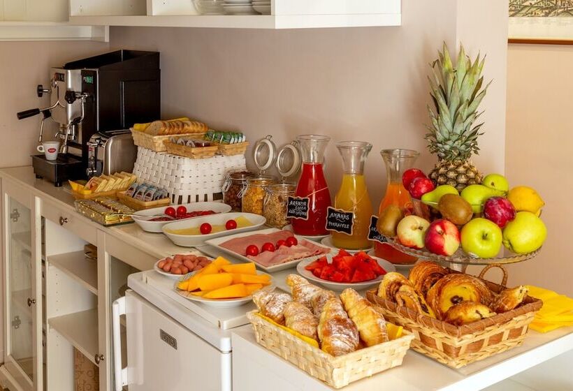 تختخواب و صبحانه Piccolo Imperiale