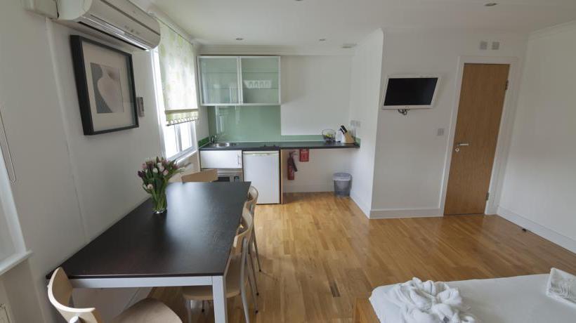 Отель 146 Studios Marylebone