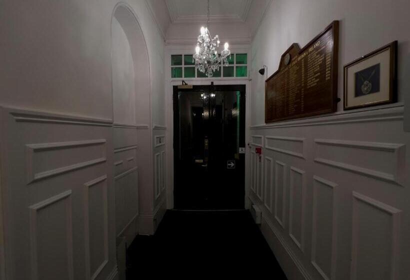 בית מלון כפרי 63