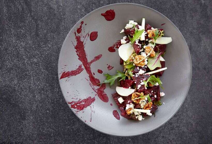 Отель Address Montgomerie