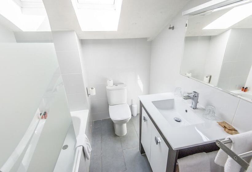 בית מלון כפרי Amiraute