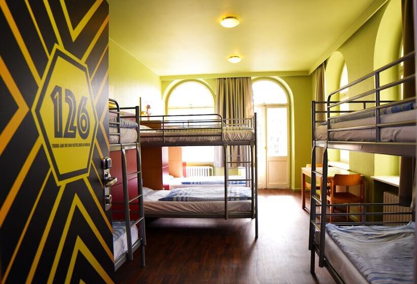 هتل Amstel House Hostel