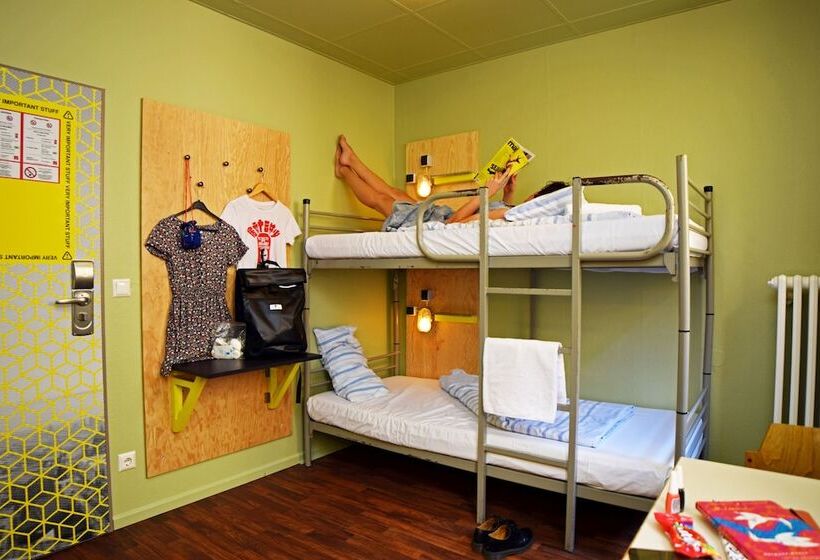 فندق Amstel House Hostel