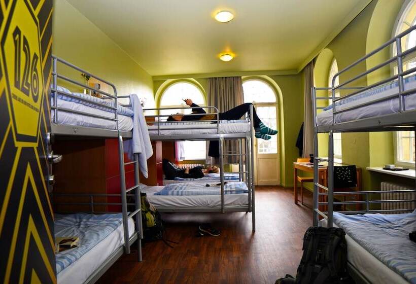 فندق Amstel House Hostel