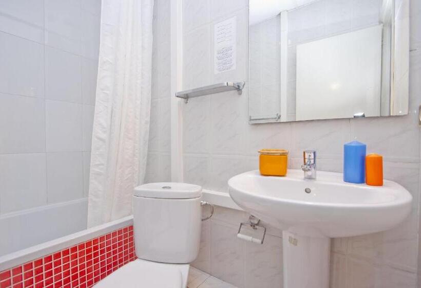 Отель Barcelona City