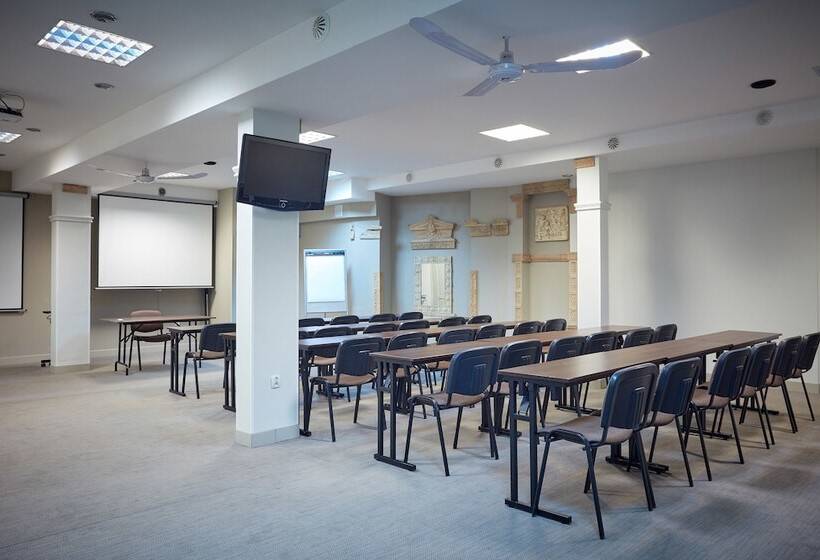 בית מלון כפרי Batory