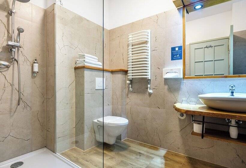 בית מלון כפרי Batory