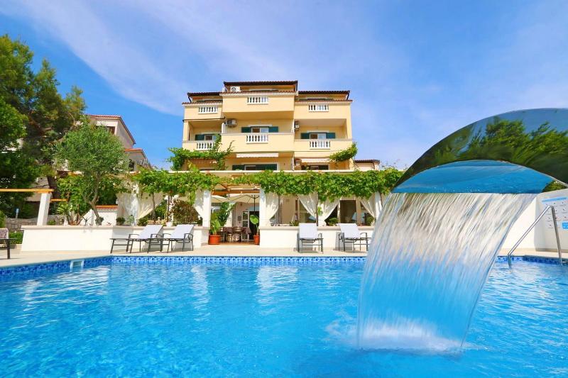 בית מלון כפרי Pansion Villa Bok