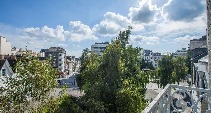 هتل Best Western Le Duguesclin Hôtel Restaurant