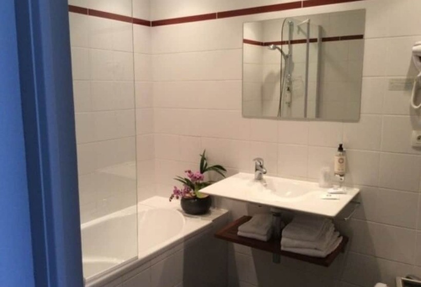 هتل Best Western Le Duguesclin Hôtel Restaurant