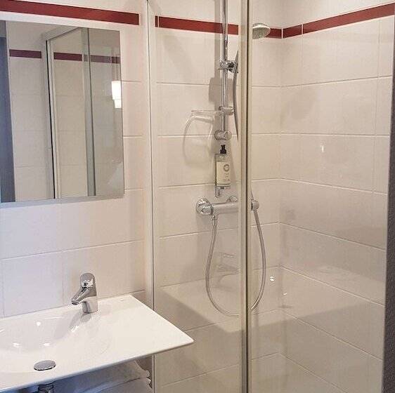 هتل Best Western Le Duguesclin Hôtel Restaurant