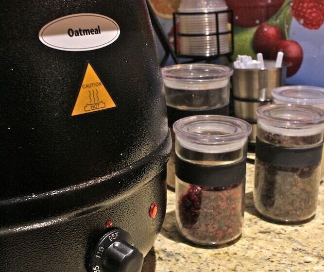 Отель Best Western Queens Gold Coast