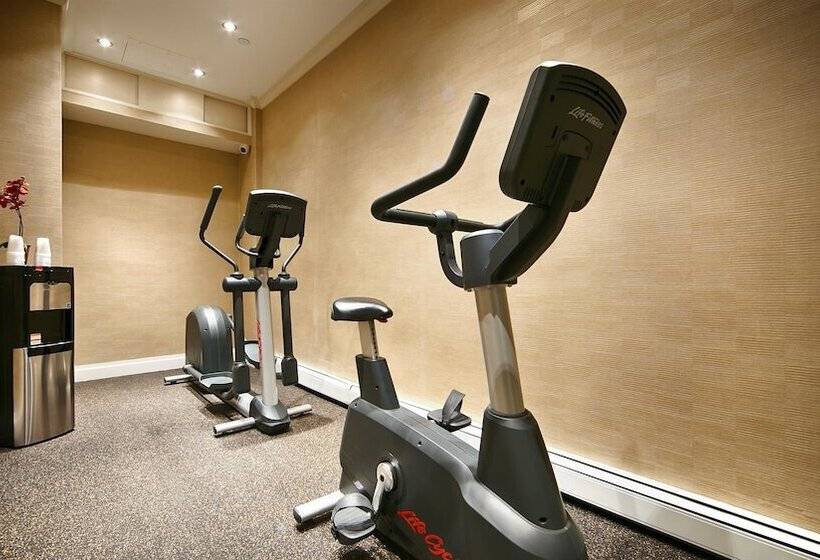 Отель Best Western Queens Gold Coast