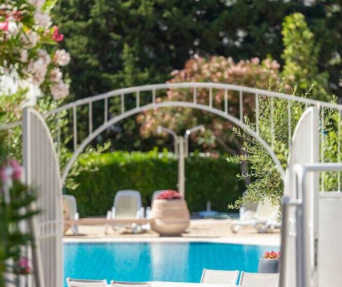 فندق Bluesun Holiday Village Afrodita