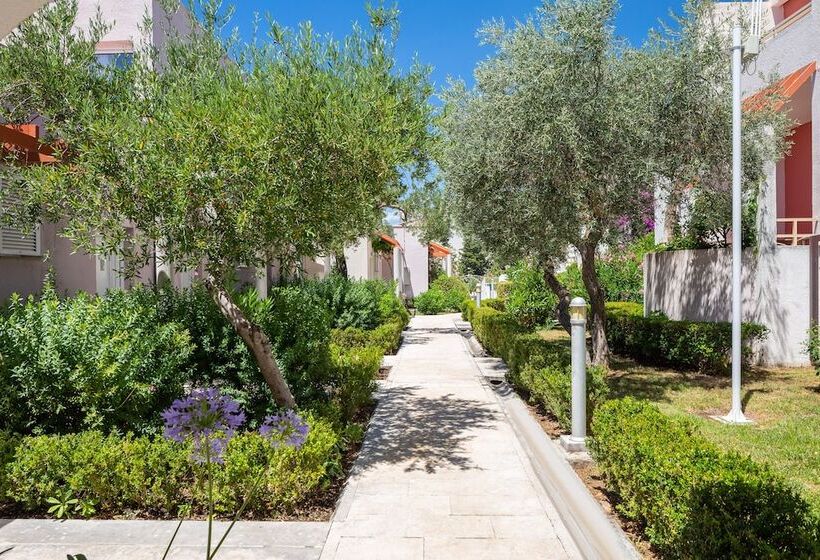 فندق Bluesun Holiday Village Afrodita