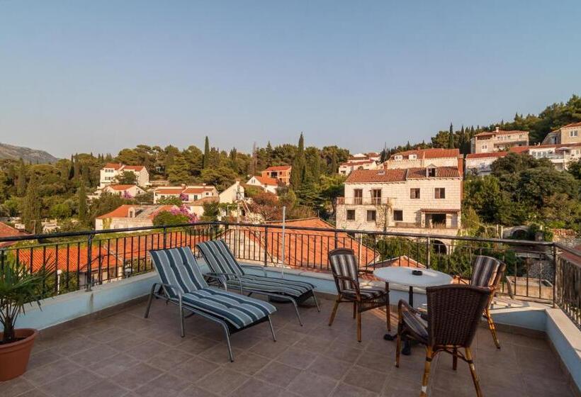 Boutique Hotel Villa Pattiera