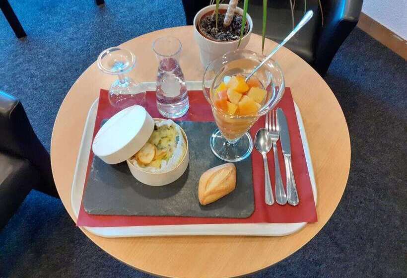 Brit Hotel Besancon L Horloge