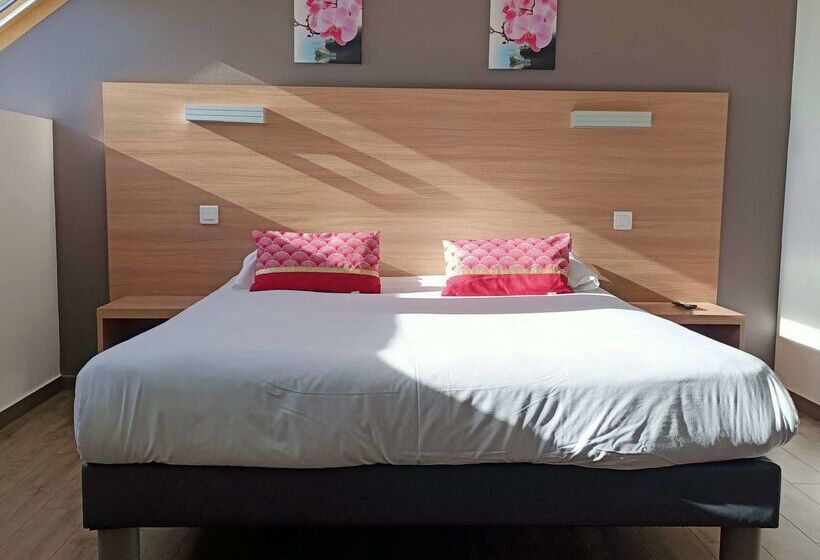 Brit Hotel Besancon L Horloge