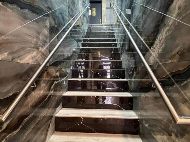 Cabana Hotel Yankee Stadium