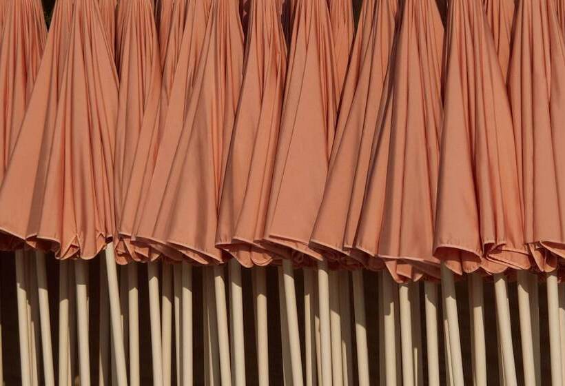 酒店 Cap D Antibes Beach