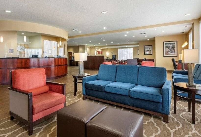 فندق Comfort Suites Orlando Airport