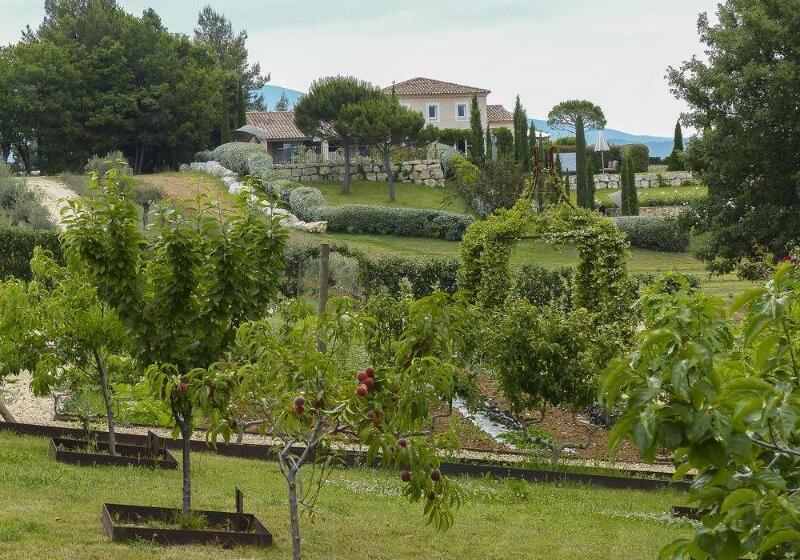 فندق Coquillade Provence