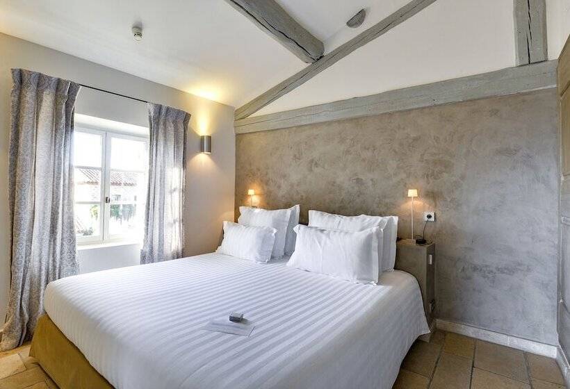 בית מלון כפרי Coquillade Provence