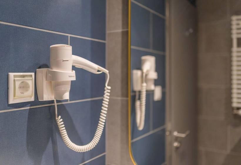 هتل Alta Moda Fashion