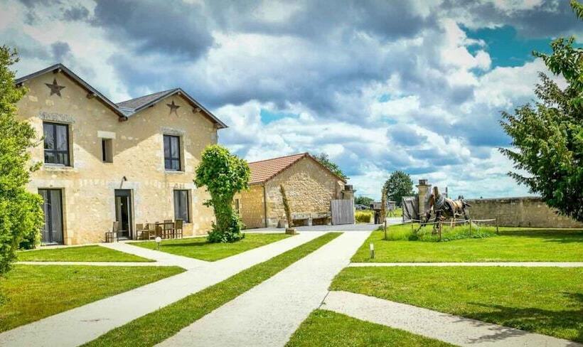 Отель Domaine Du Normandoux, The Originals Relais