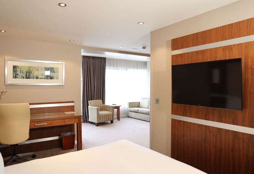 ホテル Doubletree By Hilton  Milton Keynes