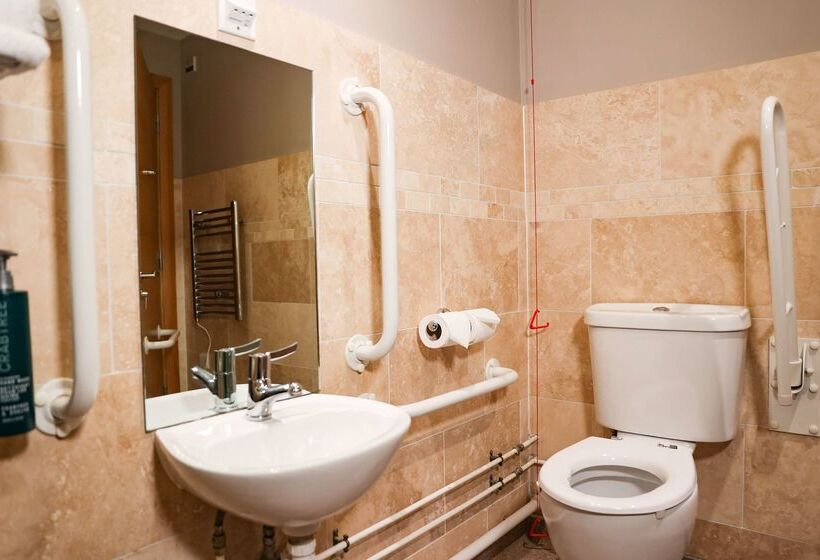 ホテル Doubletree By Hilton  Milton Keynes