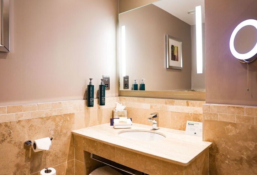 ホテル Doubletree By Hilton  Milton Keynes