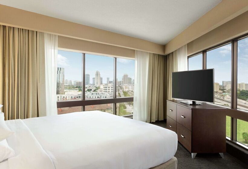 Doubletree By Hilton Hotel Orlando Downtown