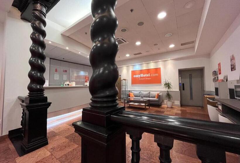 Easyhotel Budapest Oktogon