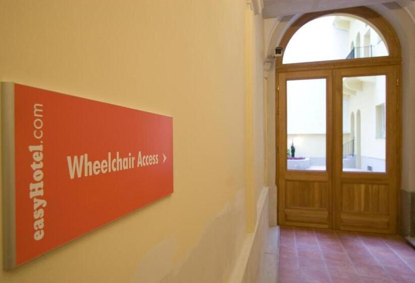 Easyhotel Budapest Oktogon