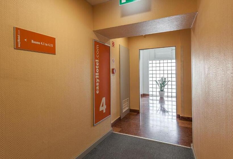 Easyhotel Budapest Oktogon