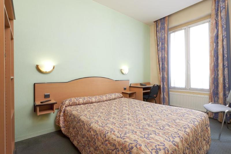 ホテル Ferney République