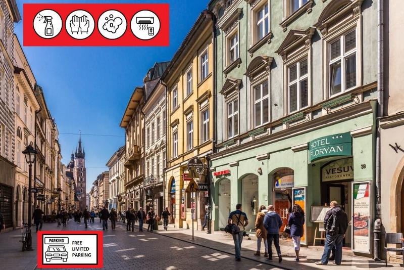 هتل Floryan Old Town