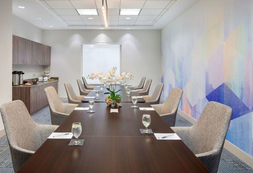 בית מלון כפרי Hilton Garden Inn Miami Airport West