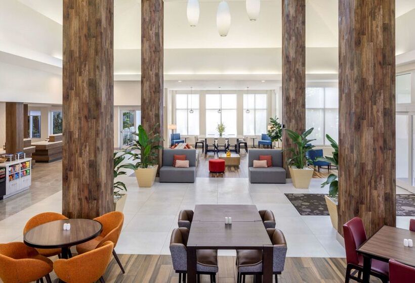 فندق Hilton Garden Inn Miami Airport West