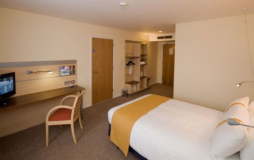Отель Holiday Inn Express Aberdeen - Exhibition Centre