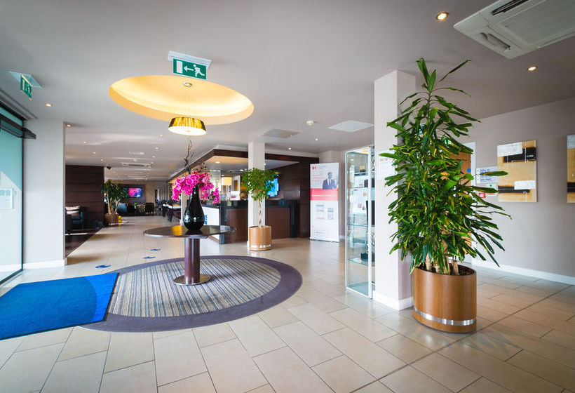 Отель Holiday Inn Express Aberdeen - Exhibition Centre