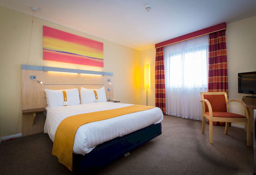 Отель Holiday Inn Express Aberdeen - Exhibition Centre