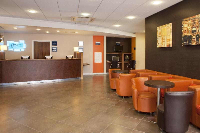 Отель Holiday Inn Express Slough By Ihg