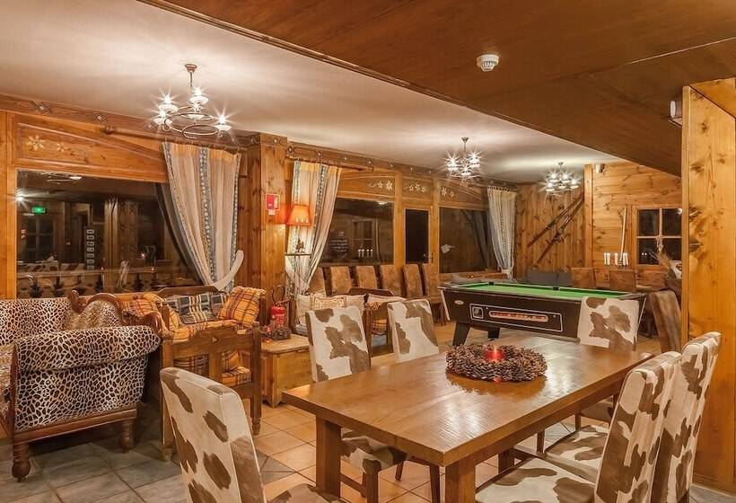 ホテル Hôtel Les Balcons Village